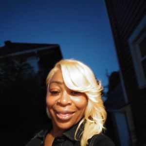 Meet your Posher, Monique